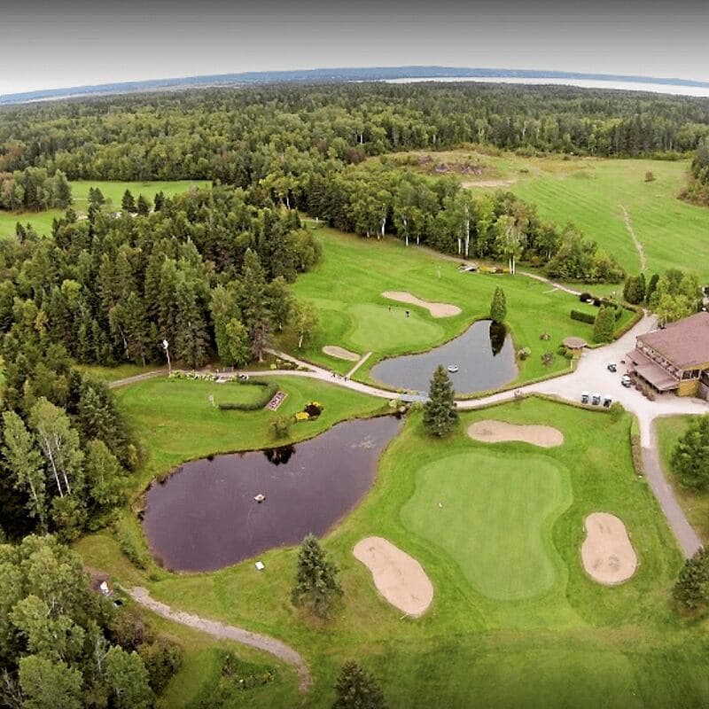 Club de Golf Lac-St-Jean de St-Gédéon — photo 2