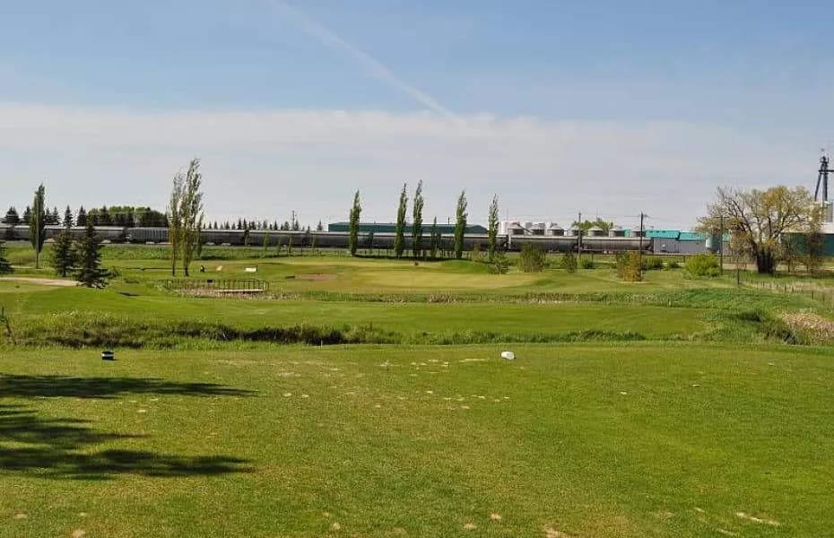Brooks Golf Club — photo 2