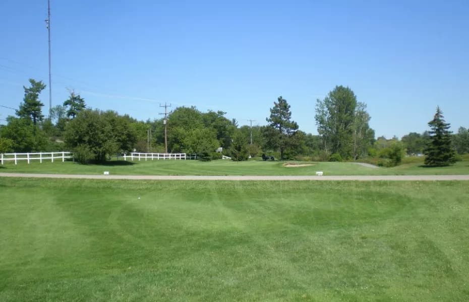 Gananoque Golf & Country Club — photo 2