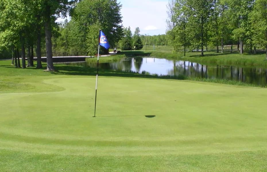 Glengarry Golf & Country Club golf course