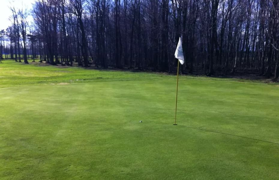 Hardisty Lakeview Golf Course golf course