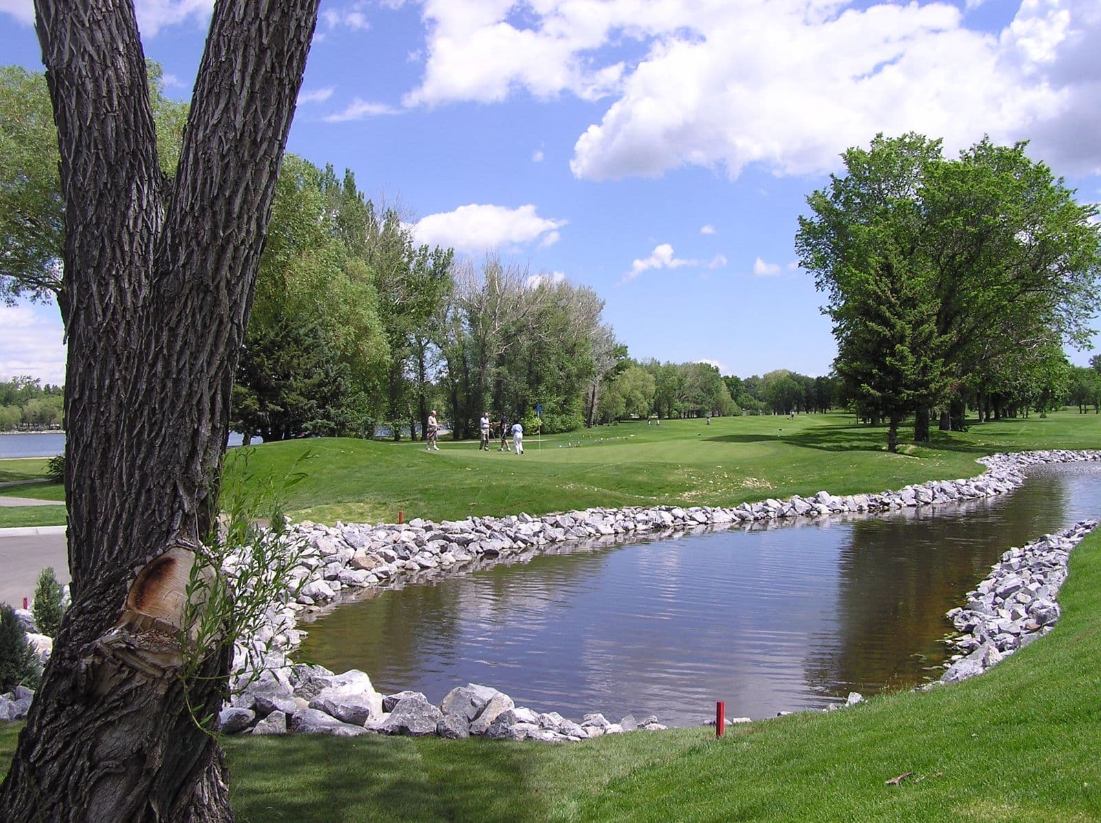 Henderson Lake Golf Club golf course in 2727 S. Parkside Drive, Lethbridge, Alberta, Canada, T1K 0C6