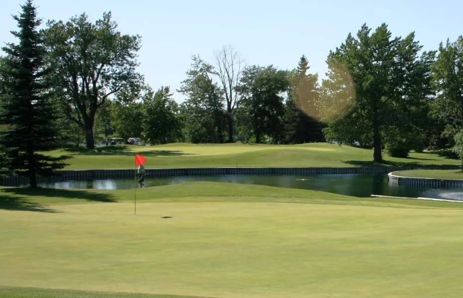Inglewood Golf & Curling Club — photo 3