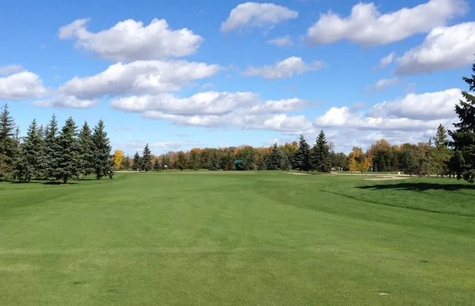Kingswood Golf & Country Club — photo 3