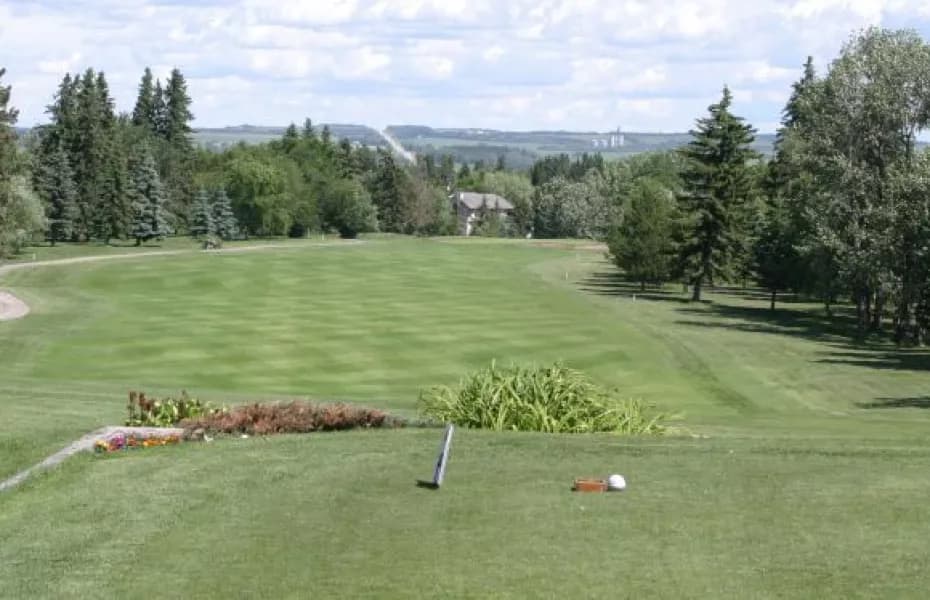 Lacombe Golf & Country Club — photo 3