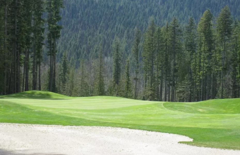 Mabel Lake Golf & Country Club — photo 3