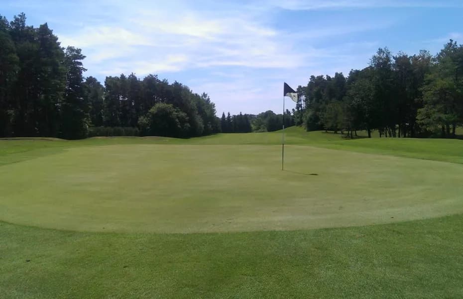 Oakridge Golf Club — photo 3