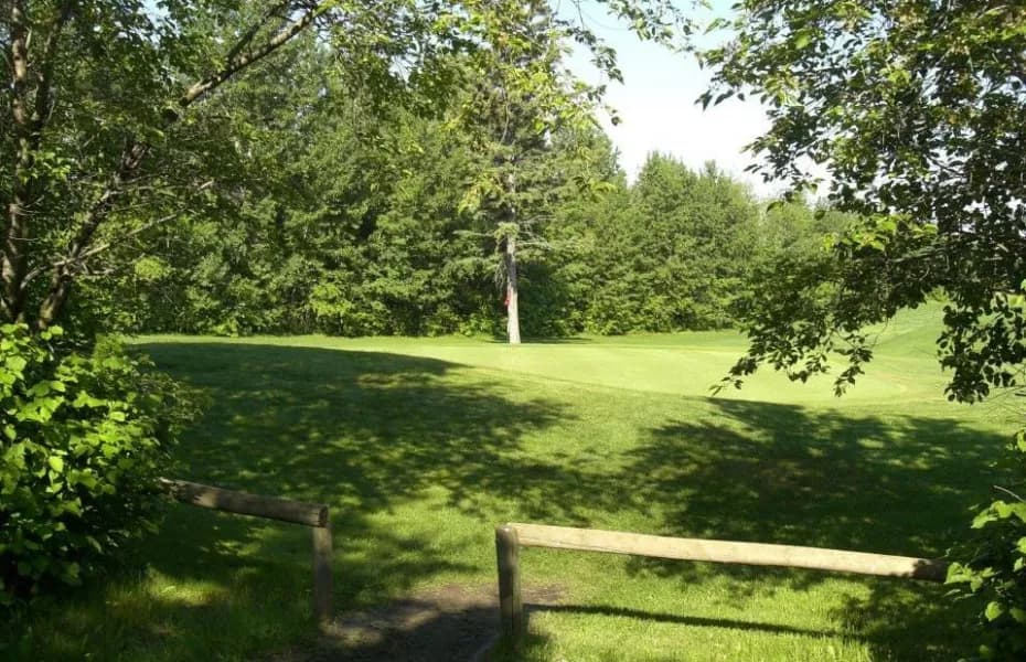 Raven Crest Golf & Country Club — photo 2
