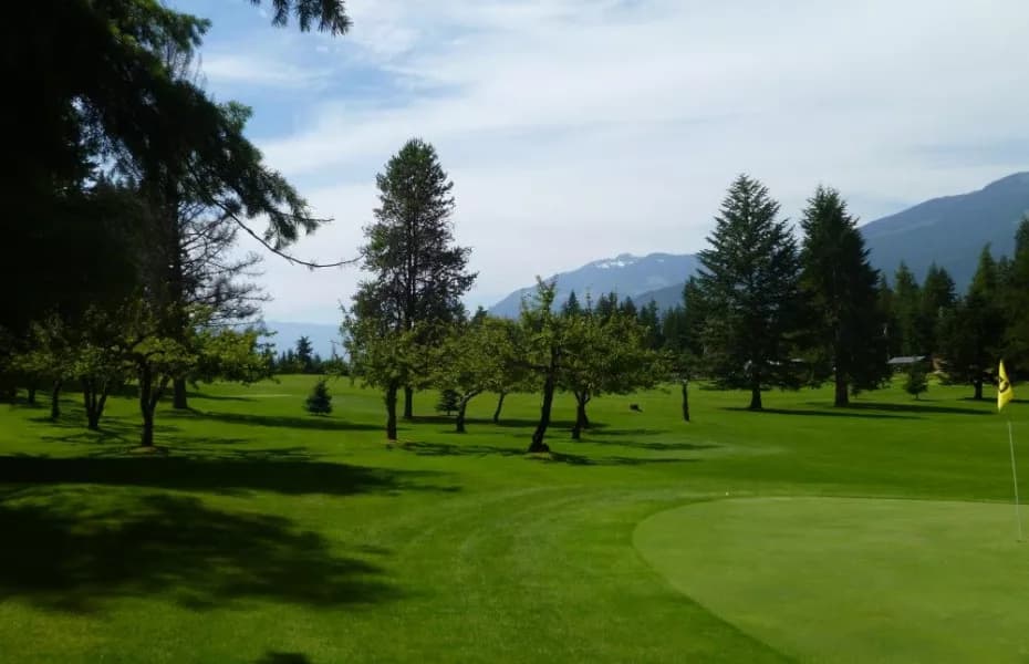 Riondel Golf Club — photo 2