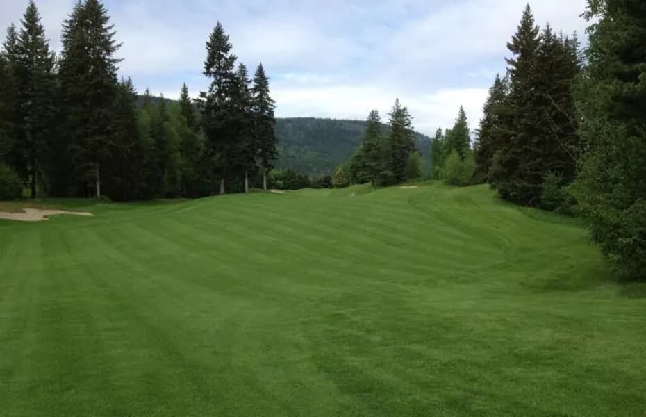 Salmon Arm Golf Club — photo 2
