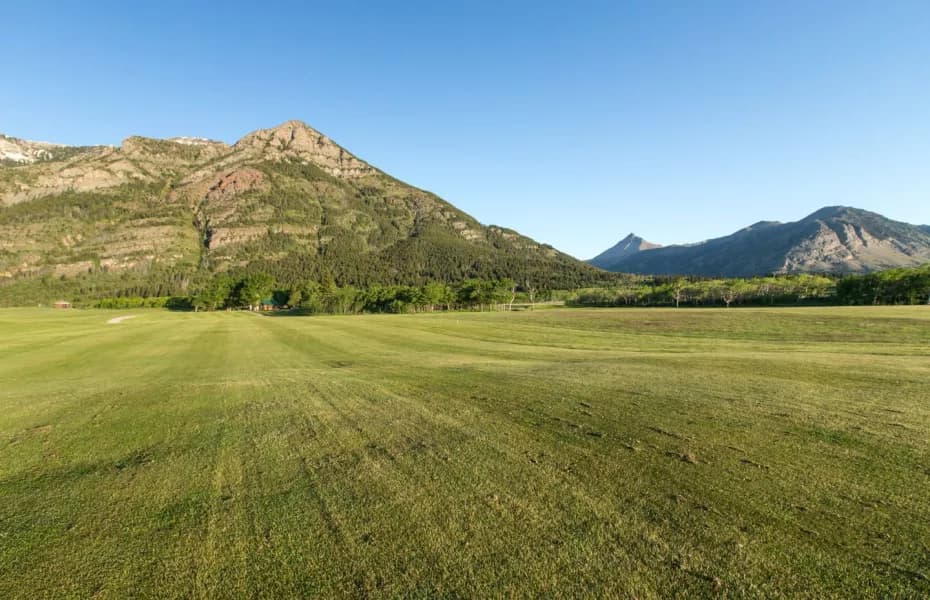 Waterton Lakes Golf Course — photo 3