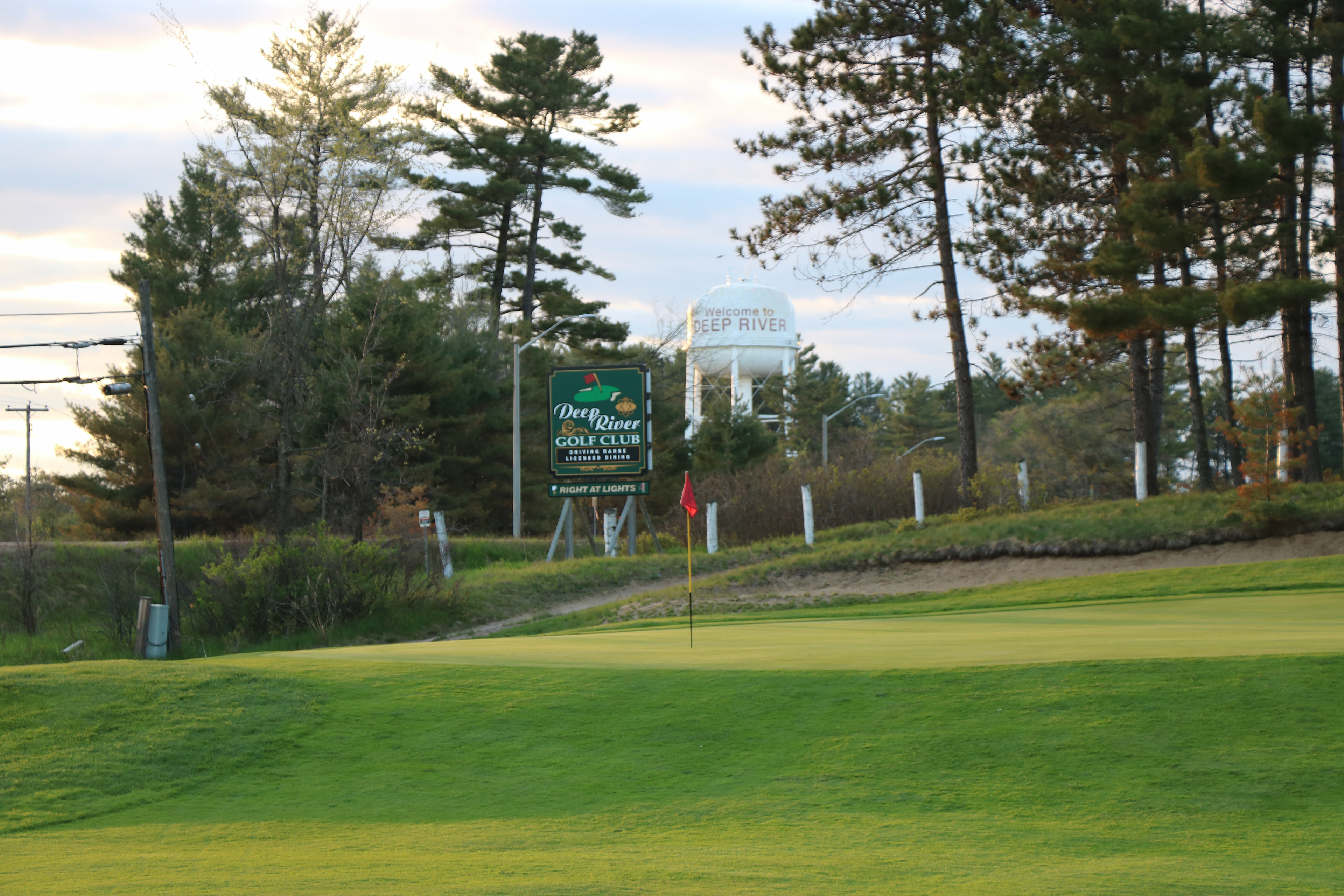 Deep River Golf Club golf course