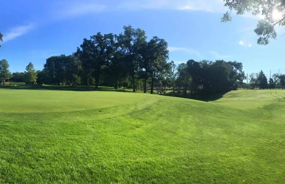Niakwa Country Club golf course