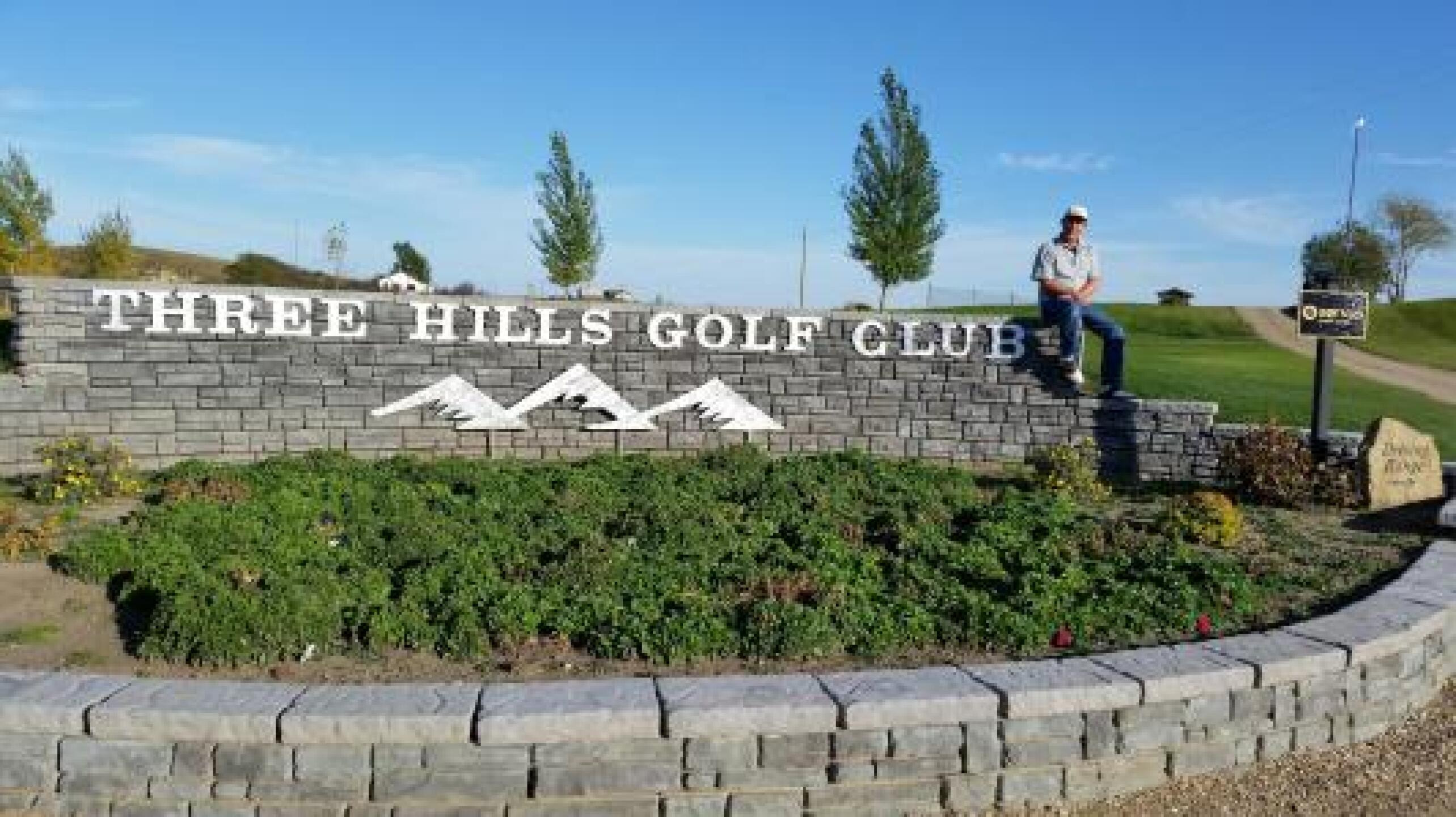 Three Hills Golf Club golf course