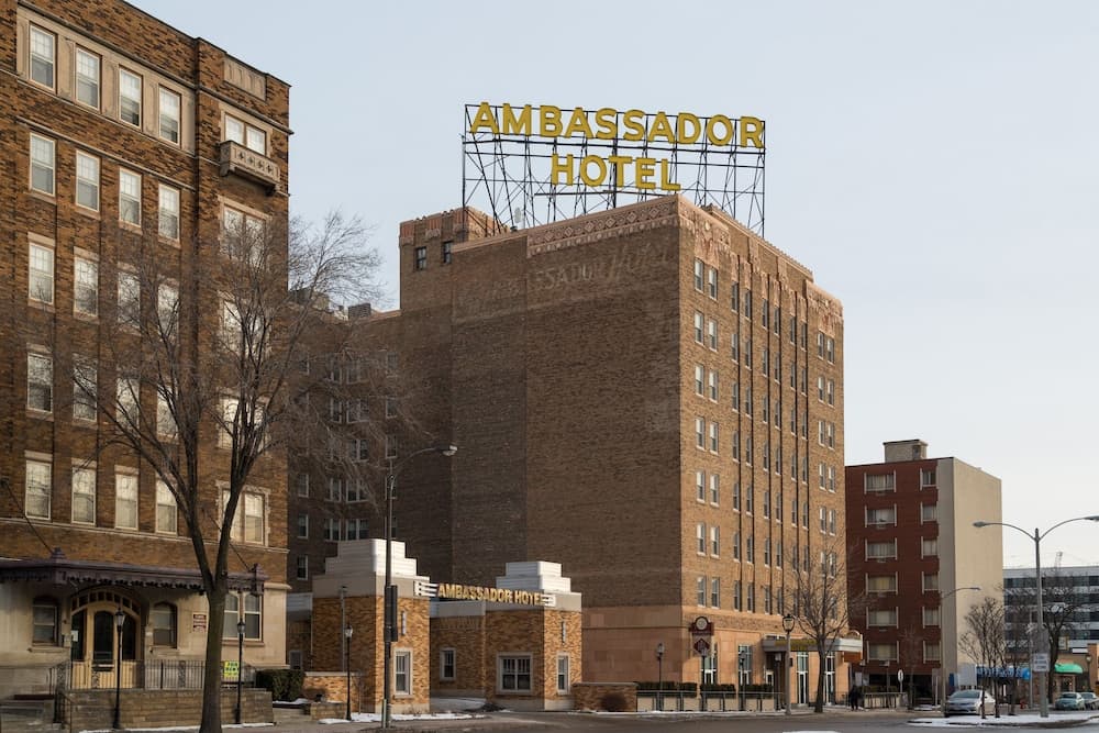 Ambassador Hotel Milwaukee, Trademark Collection by Wyndham accommodation