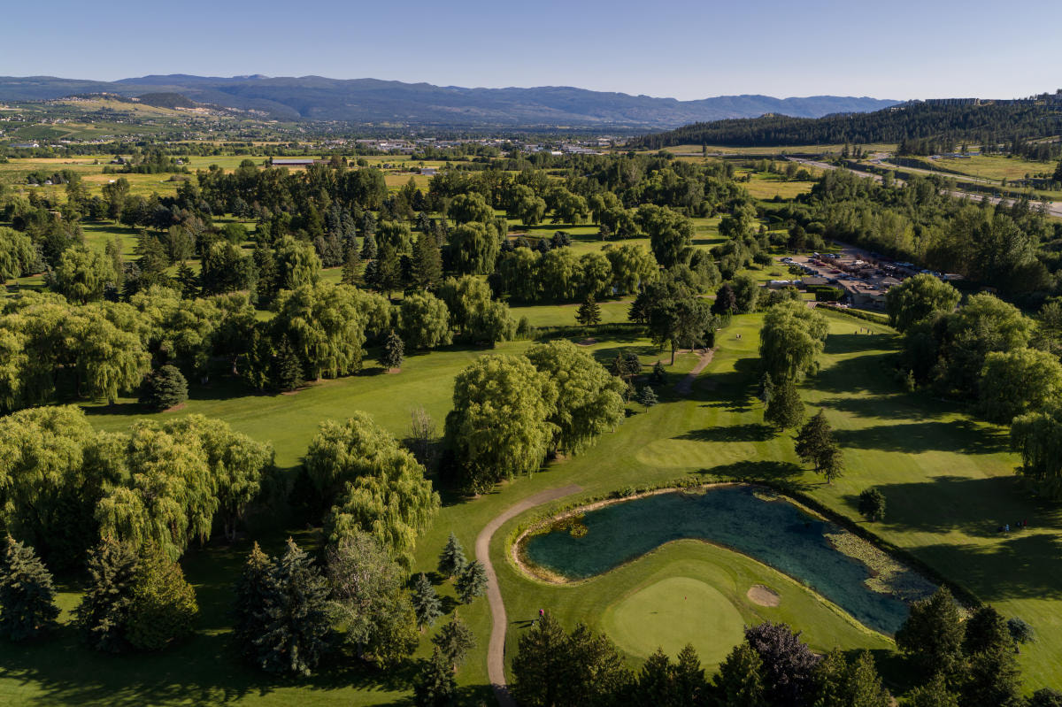 Shadow Ridge Golf Club golf course