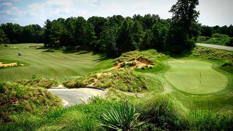 How to Book Tee Times in North Carolina for a Family-Friendly Fall Golf Vacation