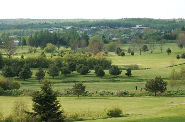 Brookfield Golf & Country Club golf course