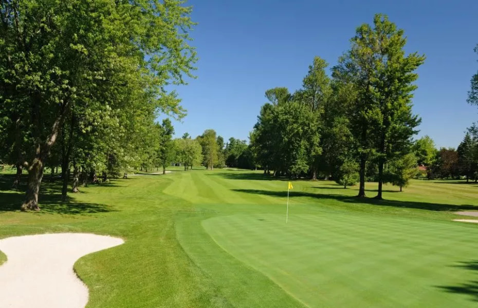 Carleton Golf & Yacht Club golf course