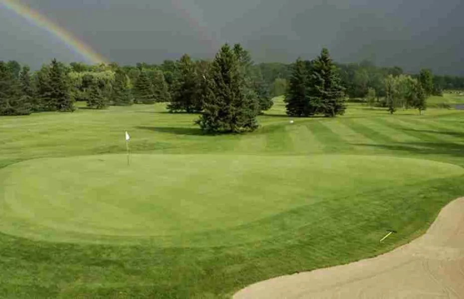 Colonnade Golf & Country Club golf course