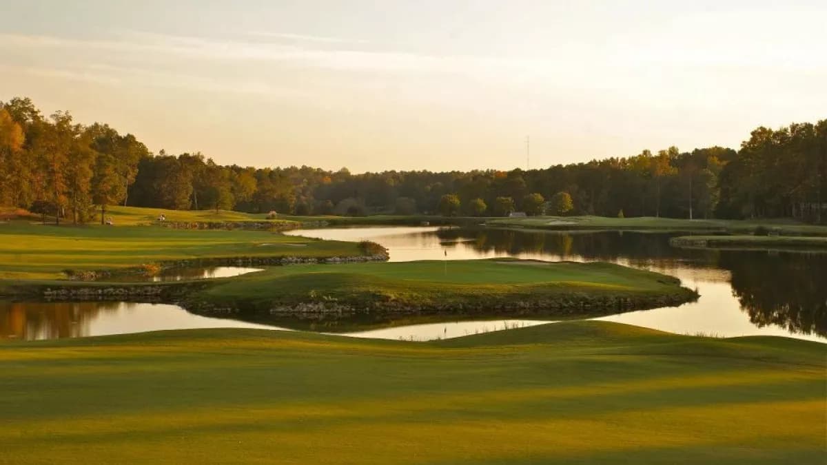 Ford’s Colony Golf Club golf course in 240 Fords Colony Dr, Williamsburg, VA 23188, USA