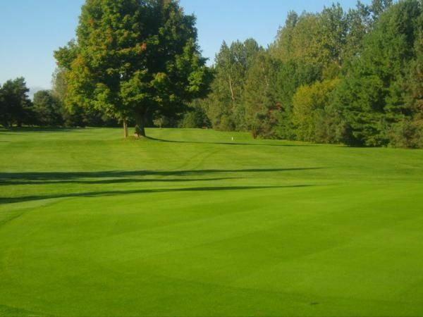 Madawaska Golf - Twisted Pines golf course