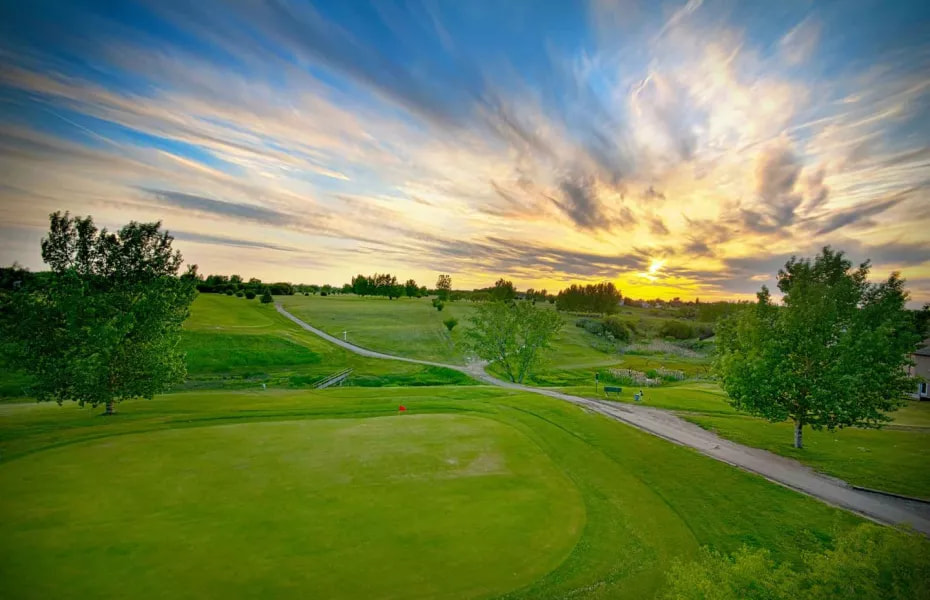 Lynbrook Golf & Country Club golf course