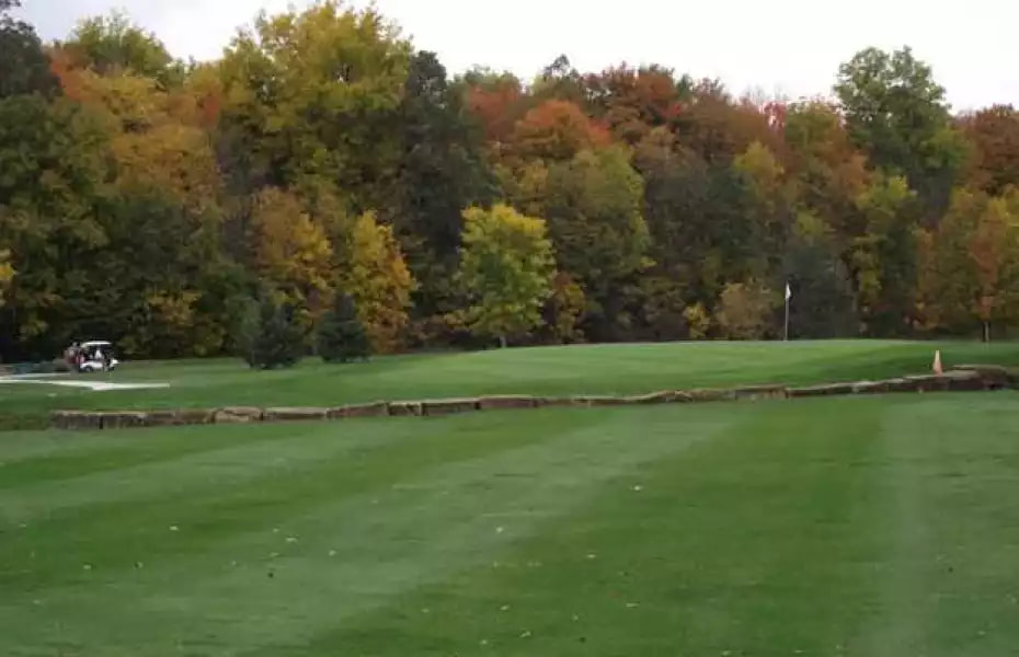 Mapleview Golf and Country Club golf course