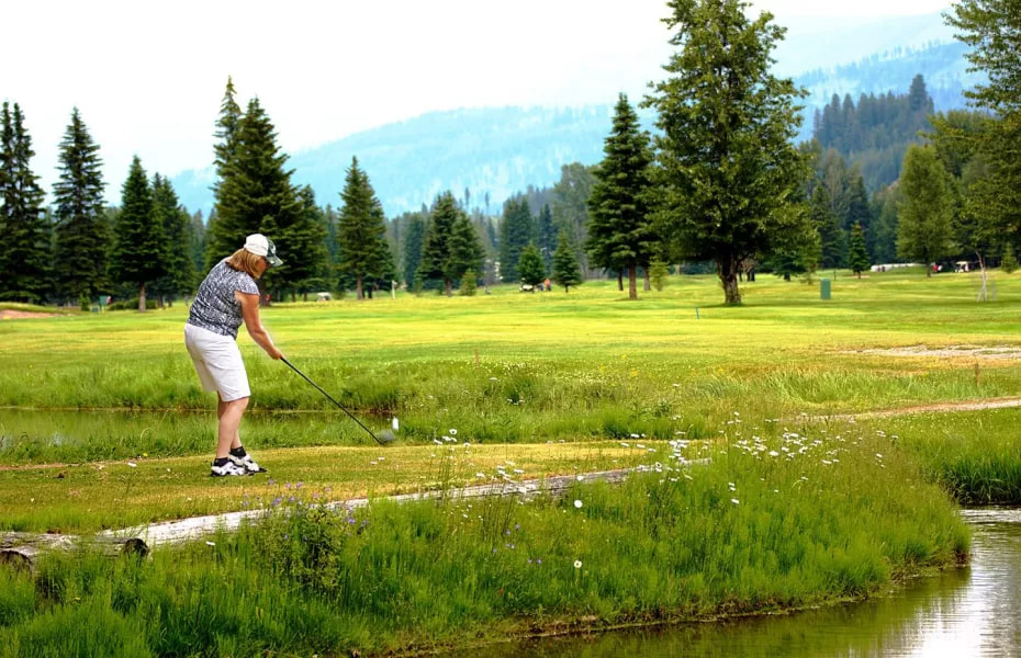 Mountain Meadows Golf Club golf course
