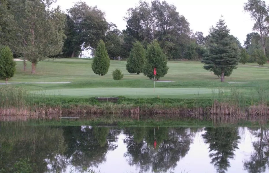 Oakland Greens Golf & Country Club golf course