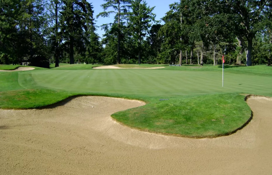 Uplands Golf Club golf course