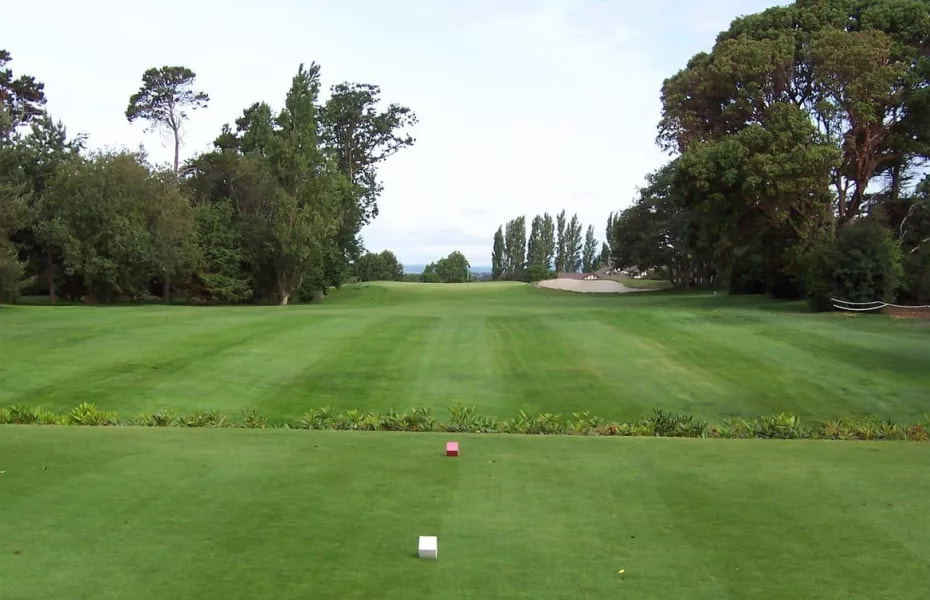 Victoria Golf Club golf course